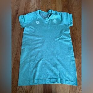 Lululemon Canadian Olympic tee